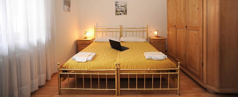 Hotel Bucaneve โมเอนา ภายนอก รูปภาพ